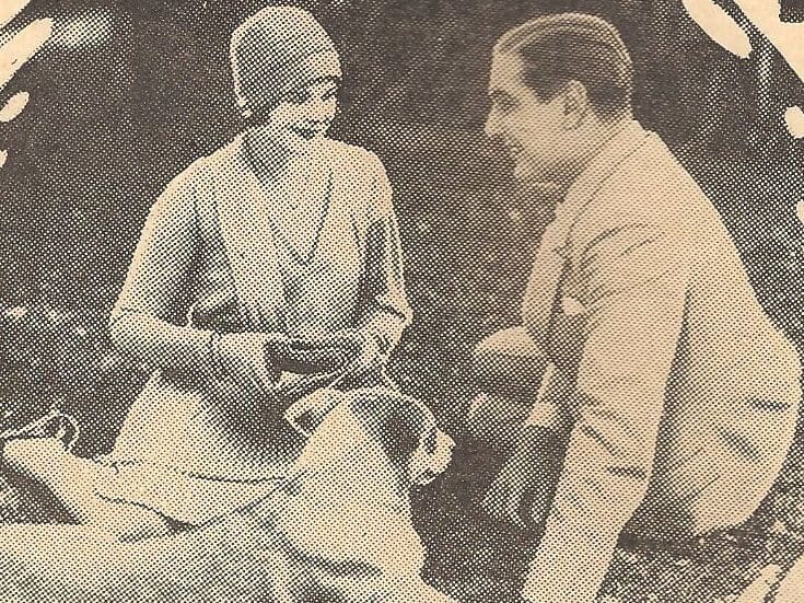 Still of Hank the dog, Vera Reynolds, and Kenneth Thomson.